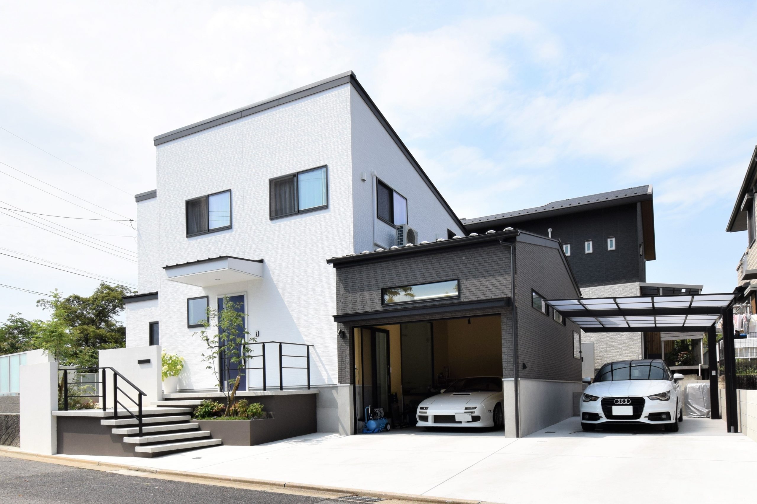 ビルトインガレージ 家の中から車が見えるようにしたい 広島の注文住宅 家づくりは工務店のマリモハウスへ